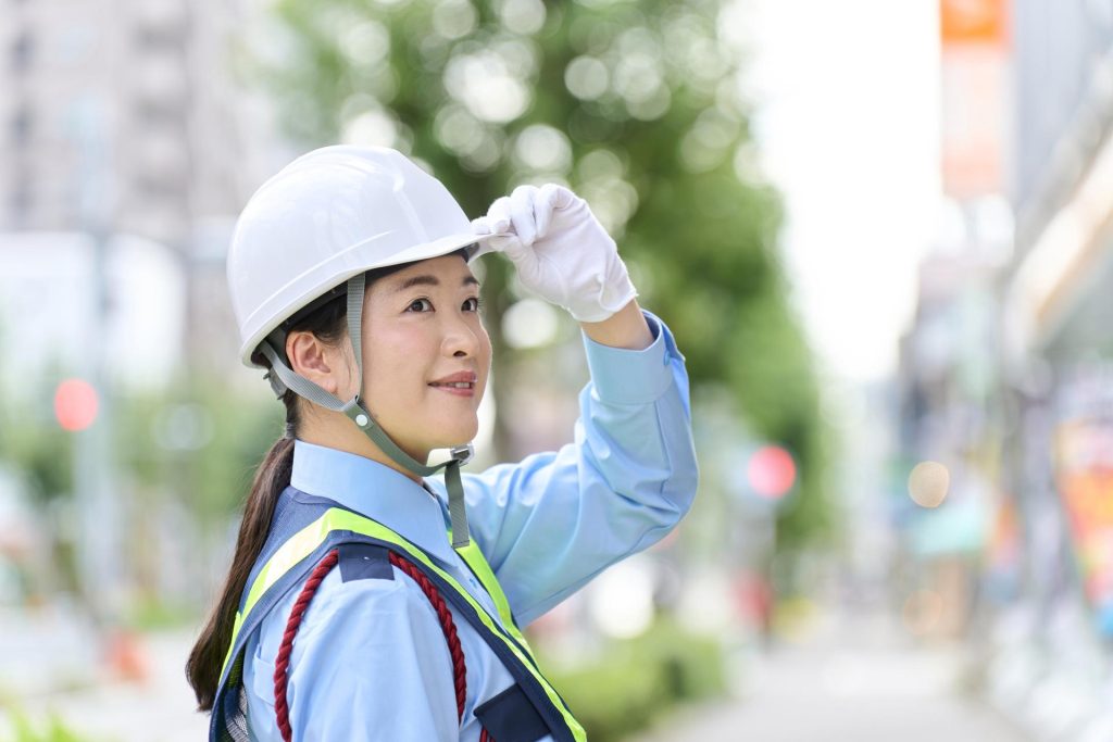 女性警備員